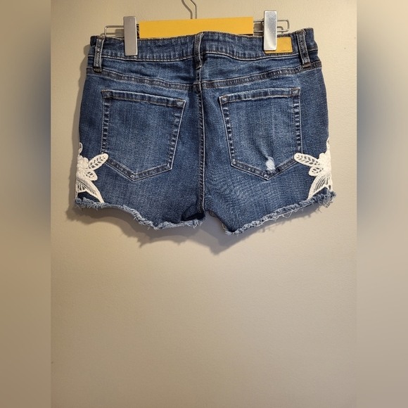 Ardene Blue Denim Shorts, Size 9 (30) - Picture 2 of 5